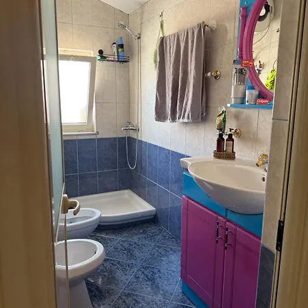 Kloenki Apartament Golem (Tirana)